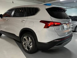 Hyundai Santa-Fe 4