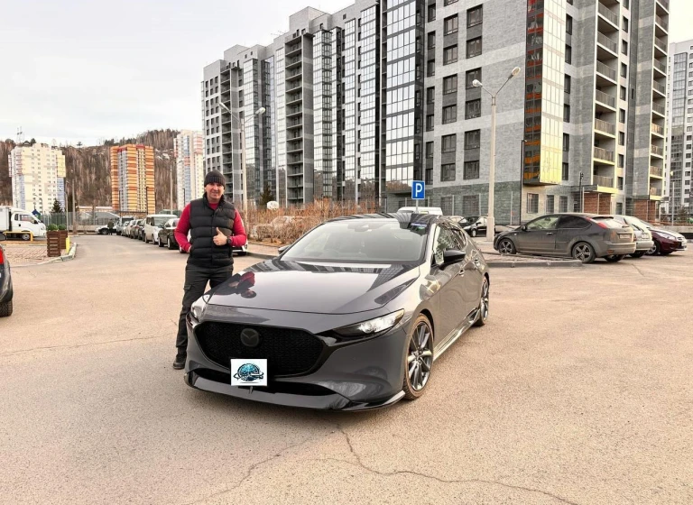 MAZDA 3