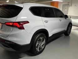 Hyundai Santa-Fe 6
